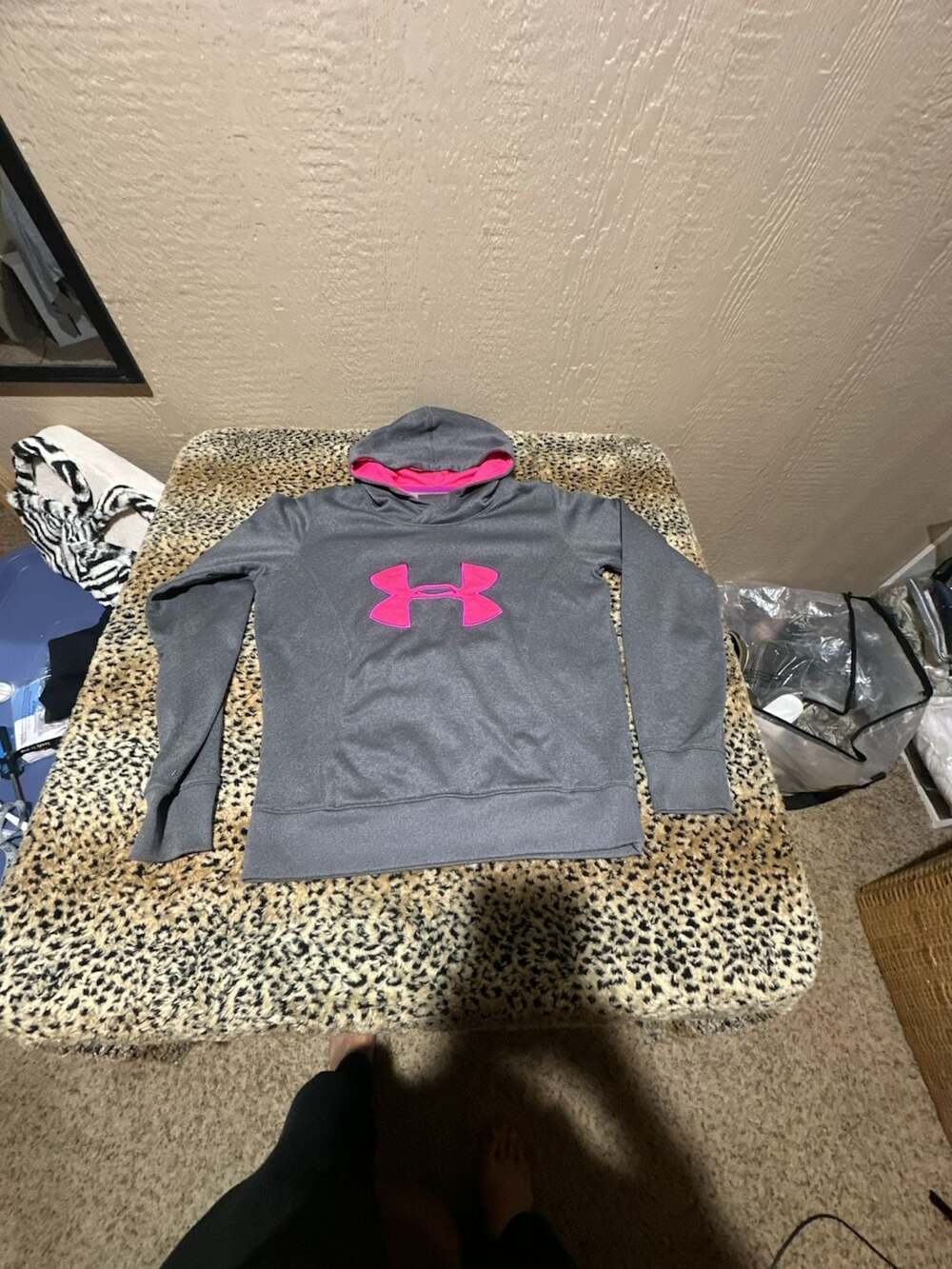 Under Armour ColdGear Hoodie Size M Gray Pink Logo Pullover
